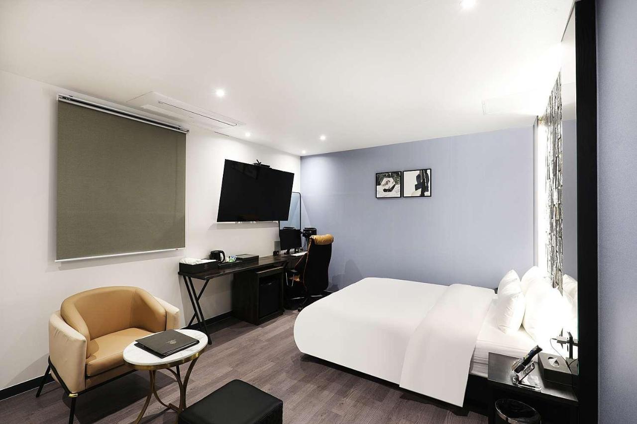 Mariposa Hotel Songtan Pyeongtaek Exterior photo