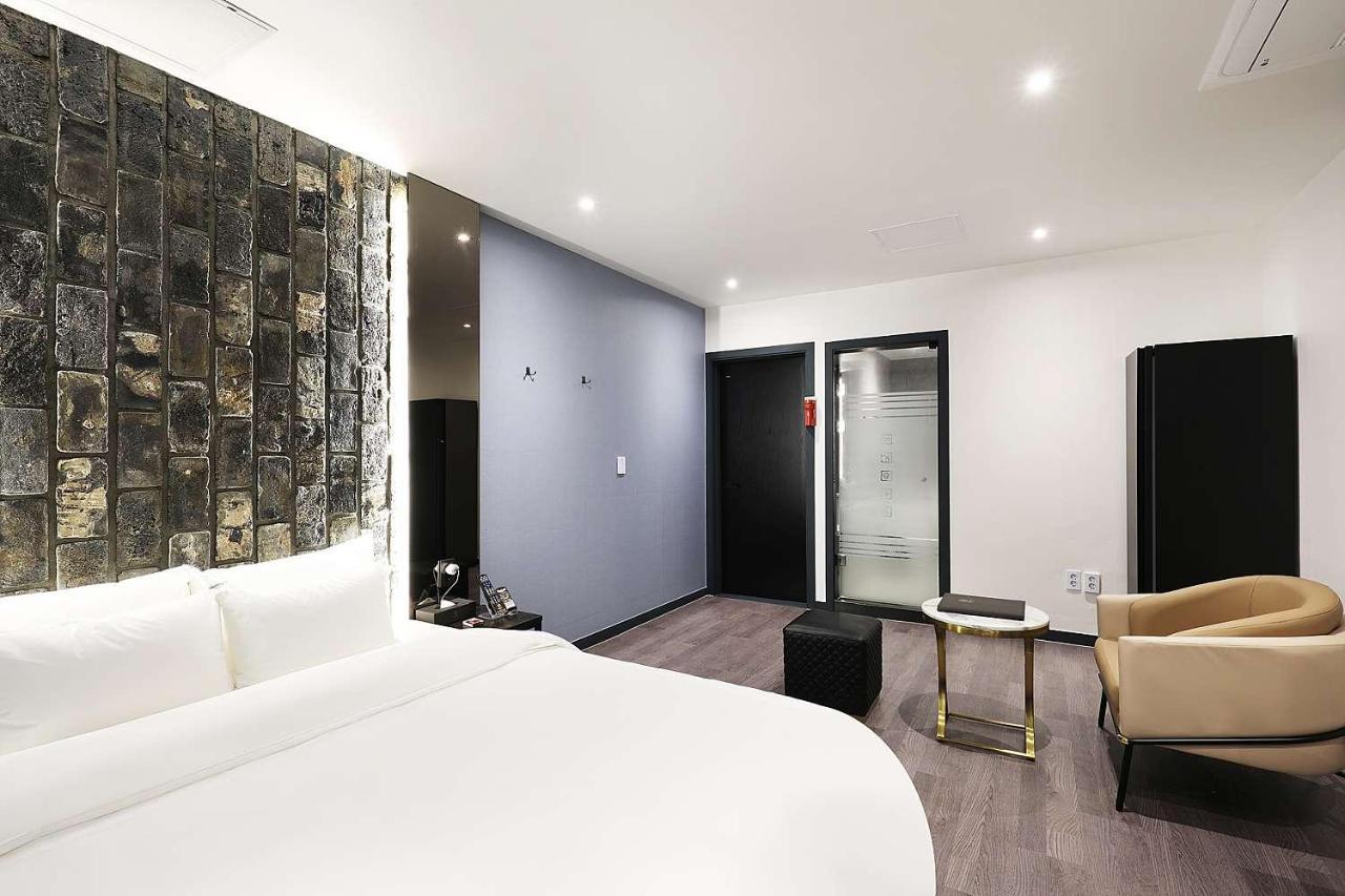 Mariposa Hotel Songtan Pyeongtaek Exterior photo