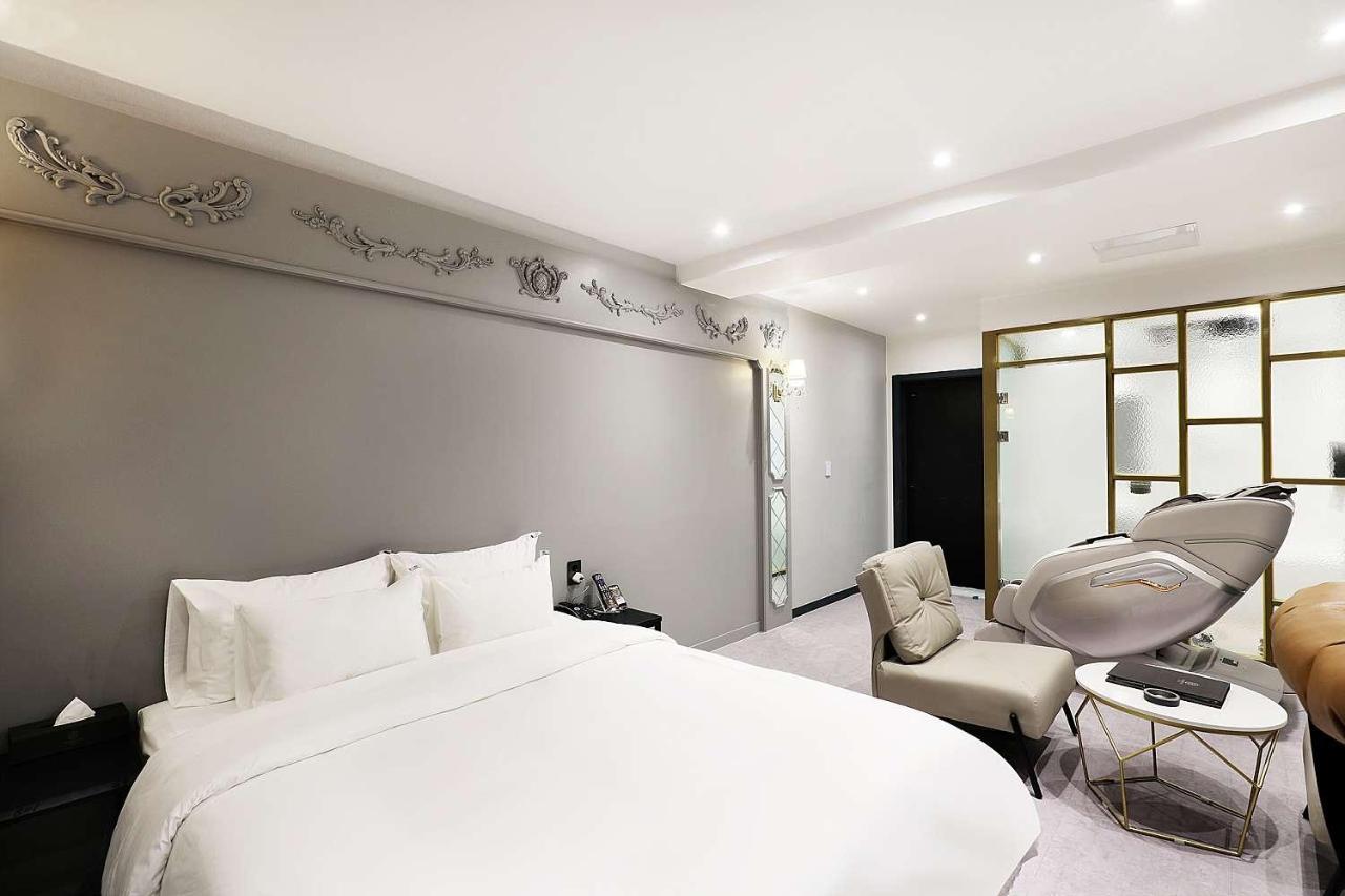 Mariposa Hotel Songtan Pyeongtaek Exterior photo